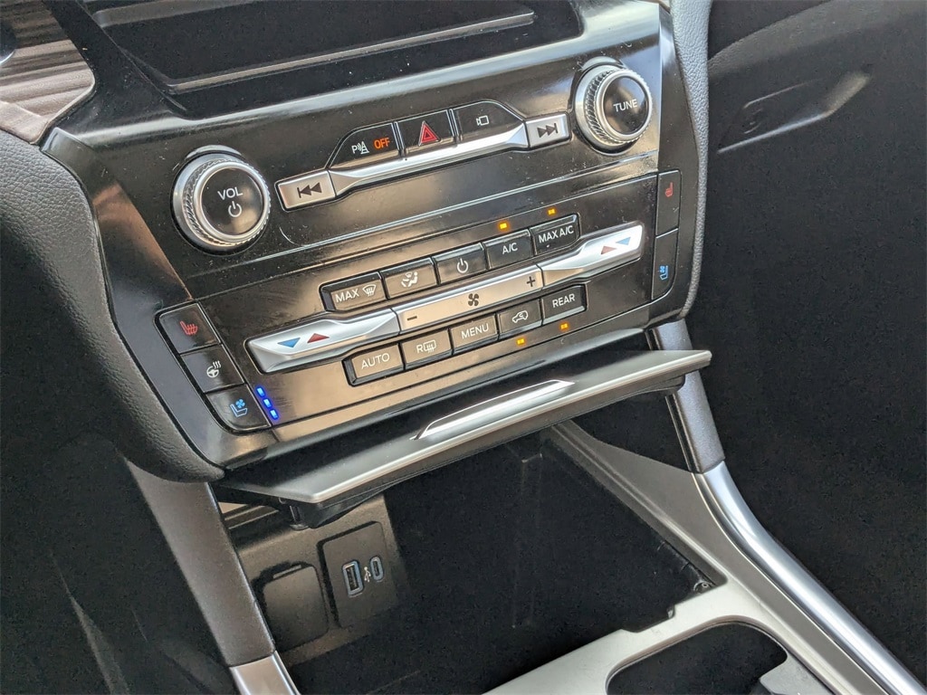 Thumbnail: 2023 Ford Explorer - 23