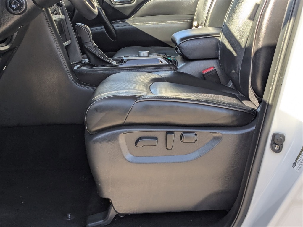 Thumbnail: 2023 INFINITI QX80 - 20