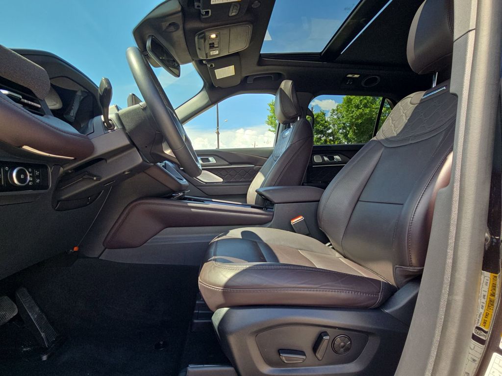 Thumbnail: 2025 Ford Explorer - 14