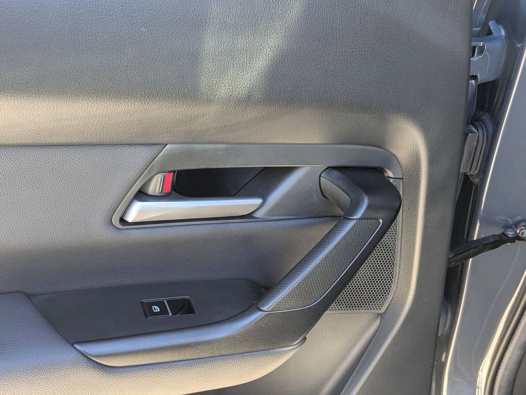 Thumbnail: 2025 Mazda CX-50 - 25