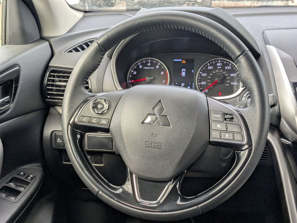 Thumbnail: 2025 Mitsubishi Eclipse Cross - 15