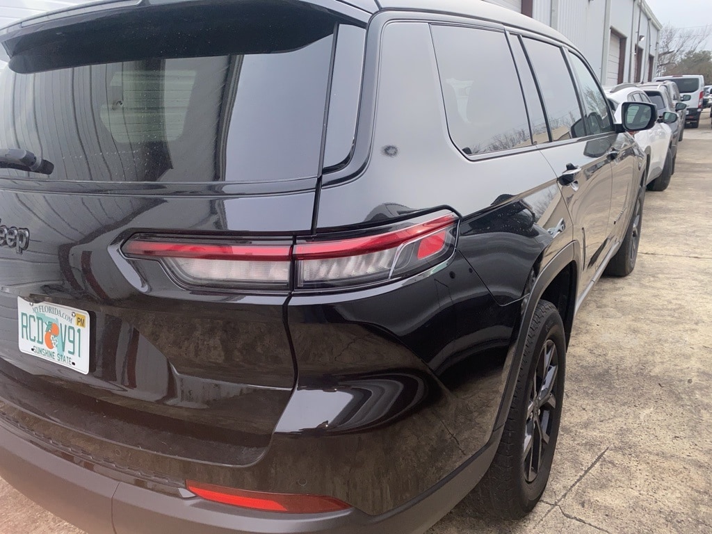 Thumbnail: 2024 Jeep Grand Cherokee L - 4