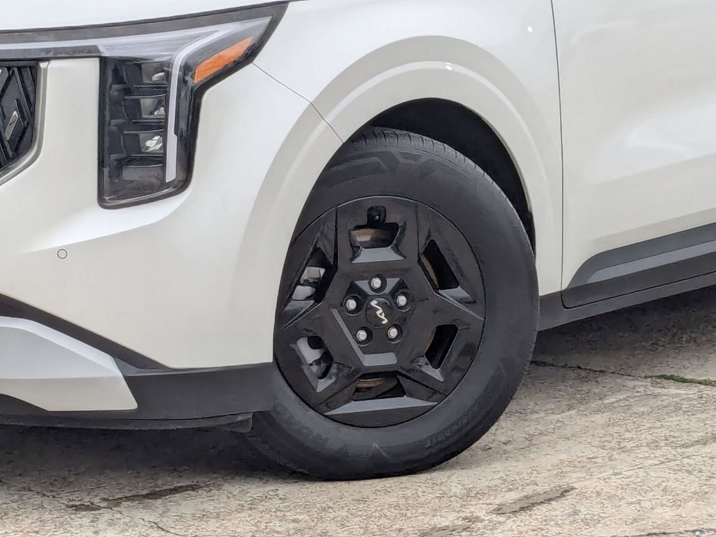 Thumbnail: 2025 Kia Carnival - 31