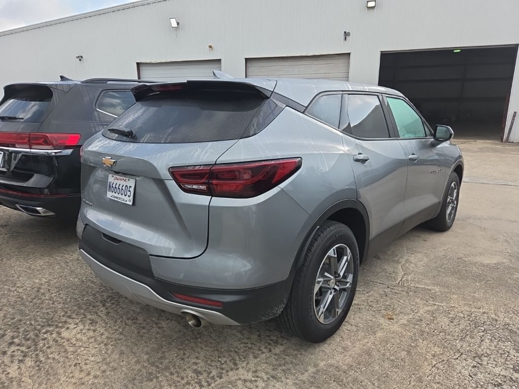 Thumbnail: 2025 Chevrolet Blazer - 9