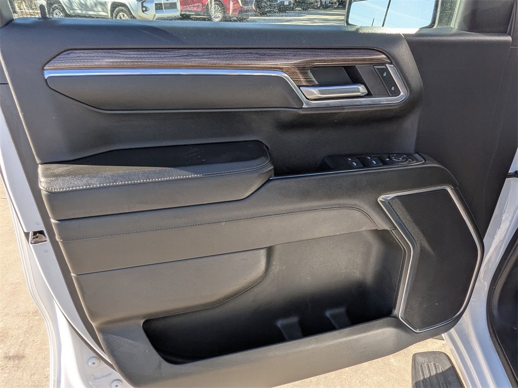 Thumbnail: 2024 Chevrolet Silverado 1500 - 11