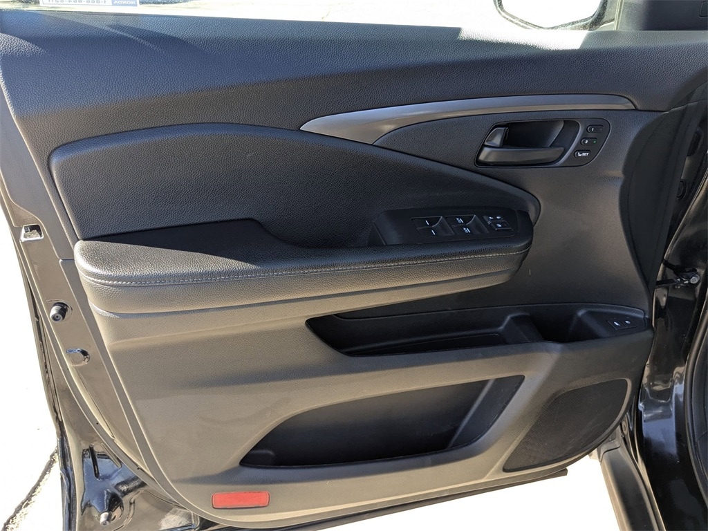 Thumbnail: 2024 Honda Passport - 11