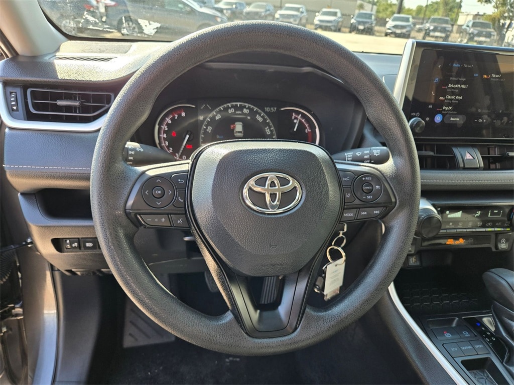 Thumbnail: 2025 Toyota RAV4 - 16