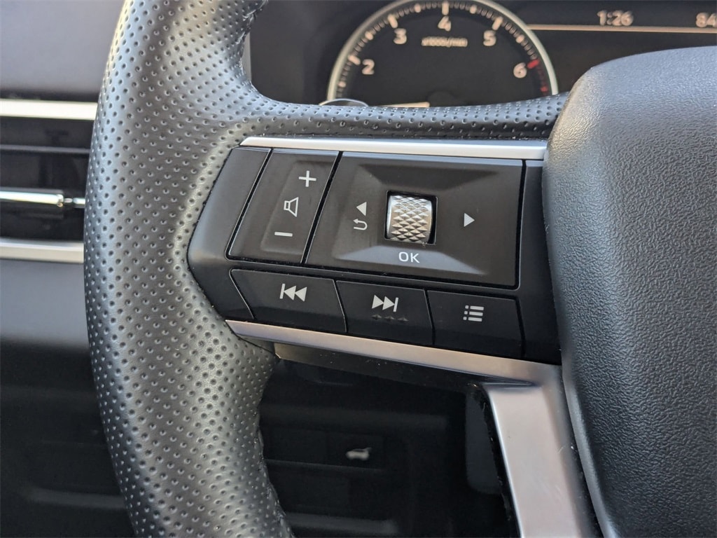 Thumbnail: 2025 Mitsubishi Outlander - 16