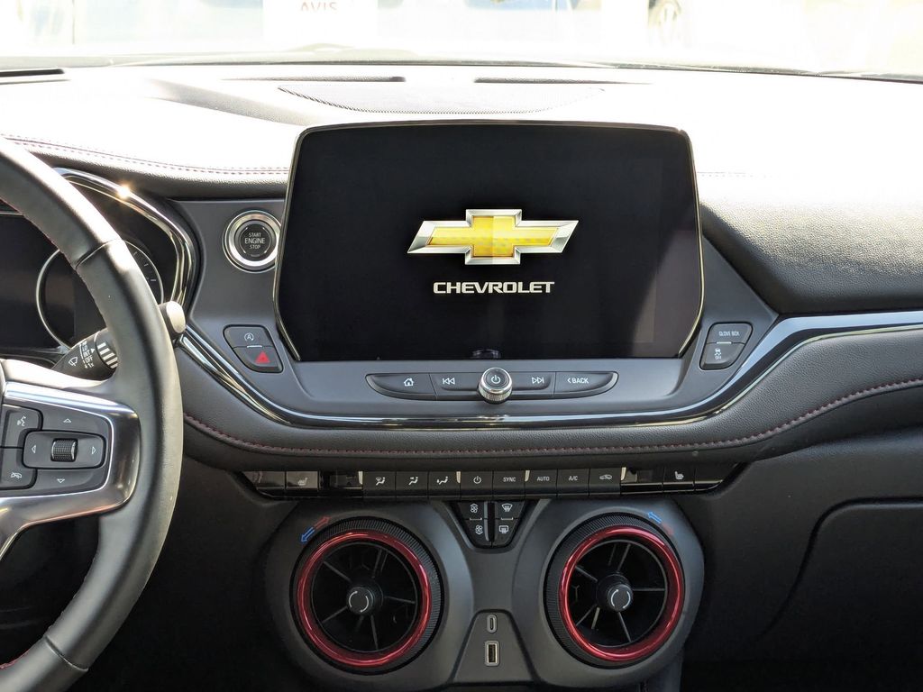 Thumbnail: 2025 Chevrolet Blazer - 20