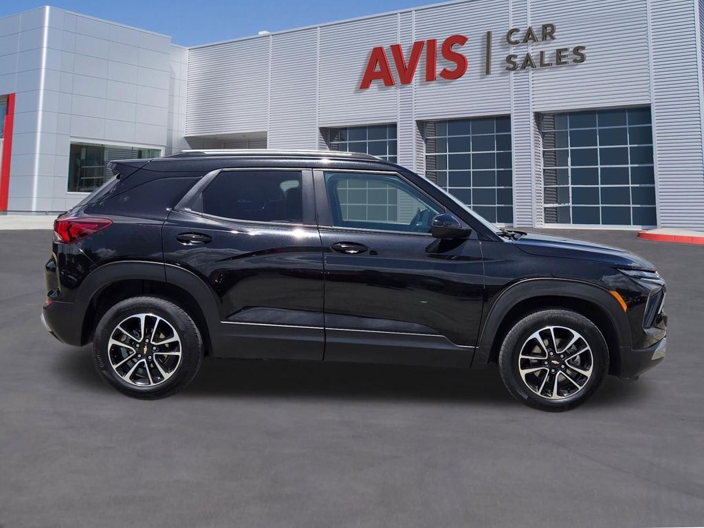 Thumbnail: 2025 Chevrolet TrailBlazer - 5