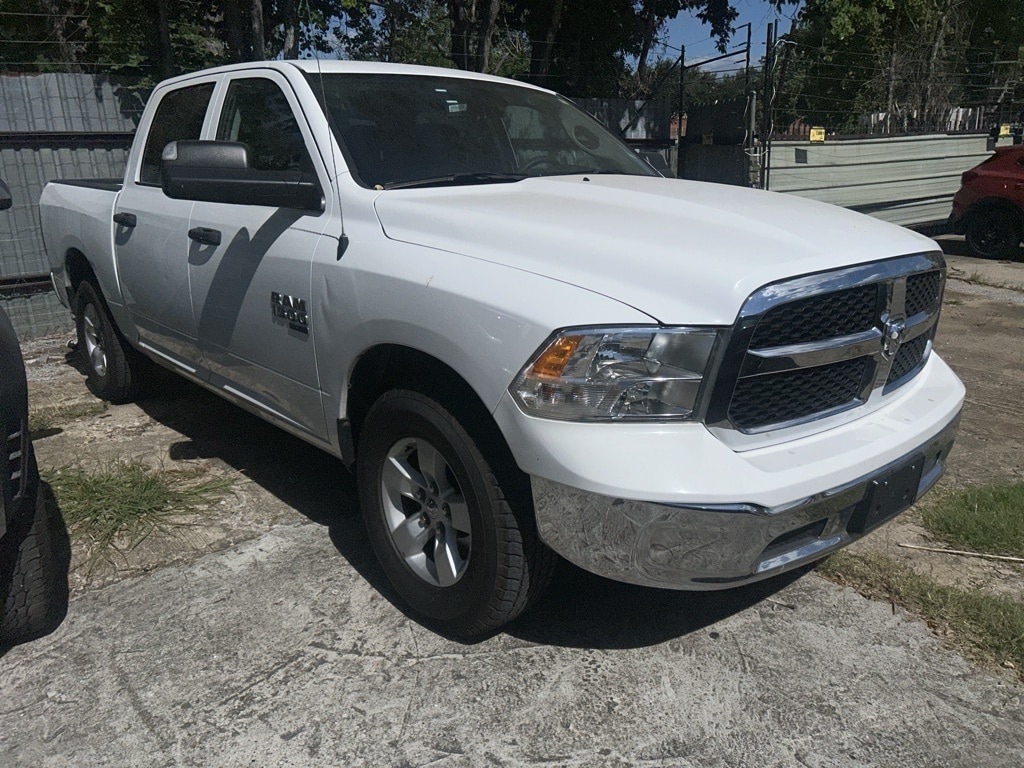 Thumbnail: 2023 RAM 1500 Classic - 3