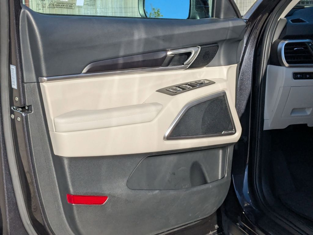 Thumbnail: 2025 Kia Telluride - 11