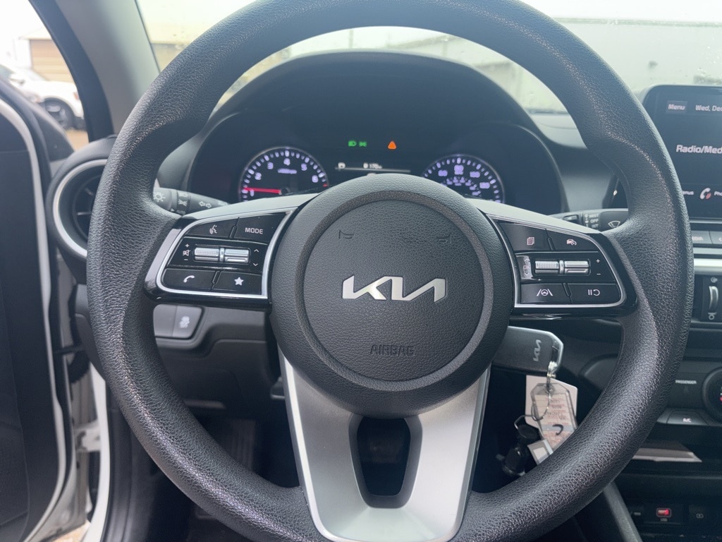 Thumbnail: 2024 Kia Forte - 6