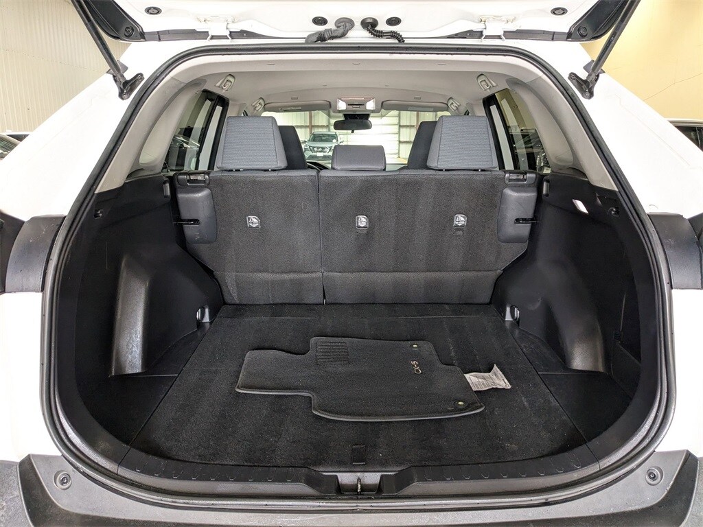 Thumbnail: 2023 Toyota RAV4 - 27