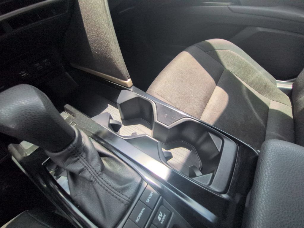 Thumbnail: 2025 Toyota Camry - 23