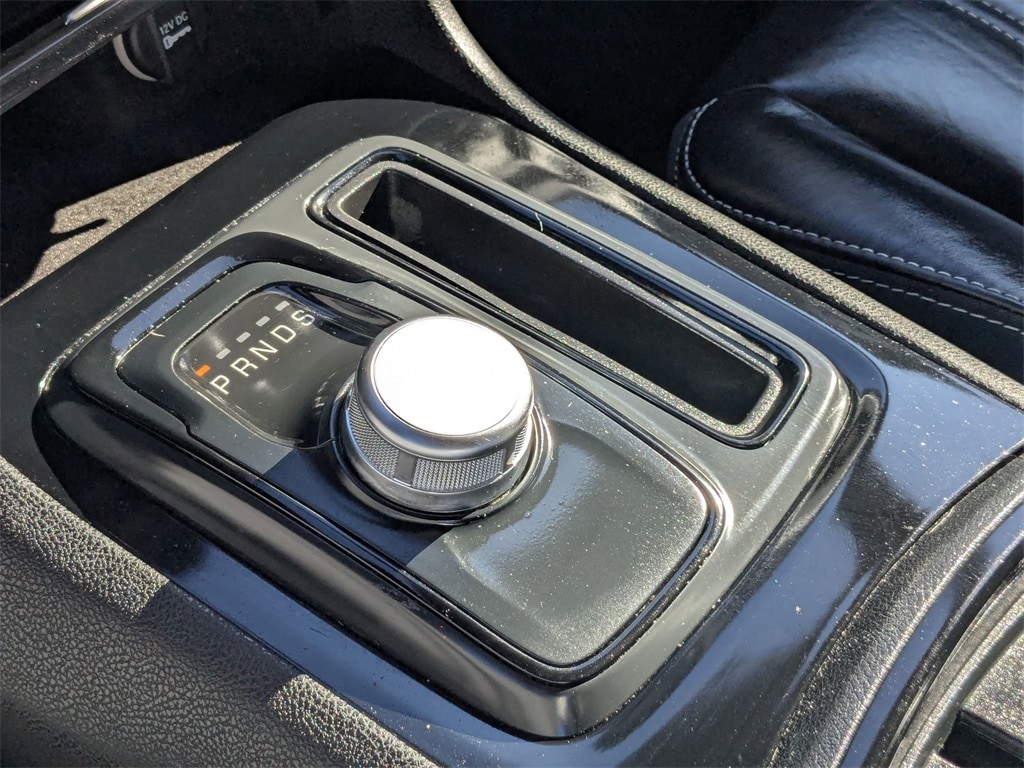 Thumbnail: 2023 Chrysler 300 - 19