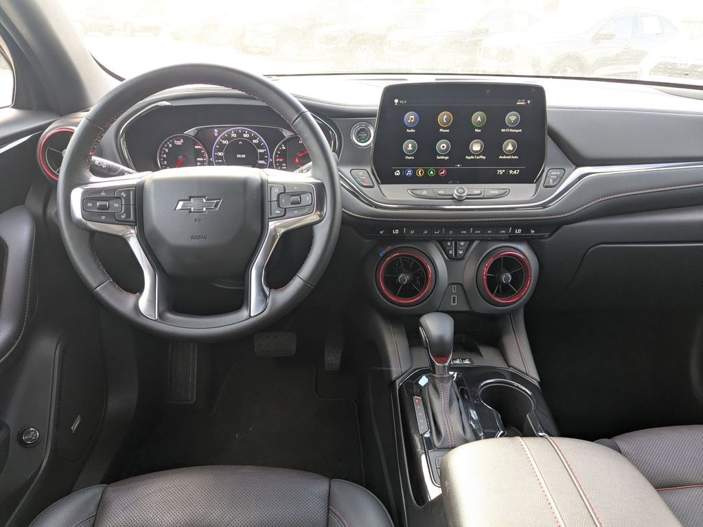 Thumbnail: 2025 Chevrolet Blazer - 25