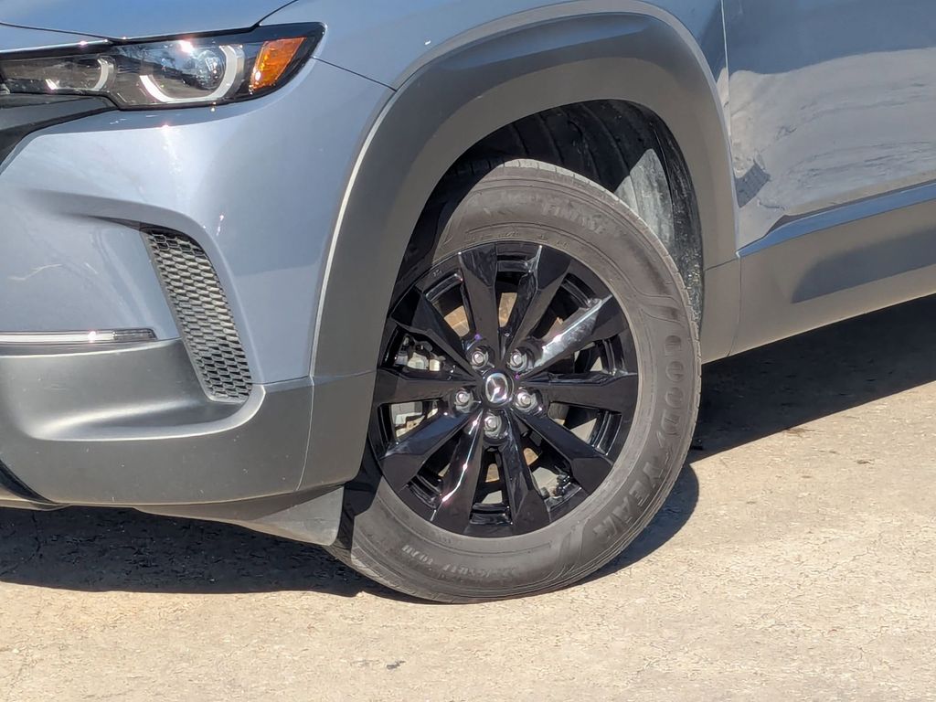 Thumbnail: 2025 Mazda CX-50 - 32