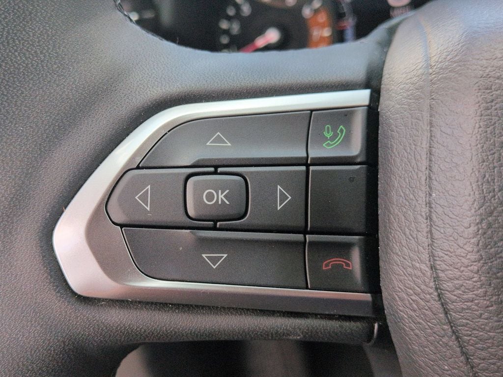 Thumbnail: 2025 Jeep Compass - 20