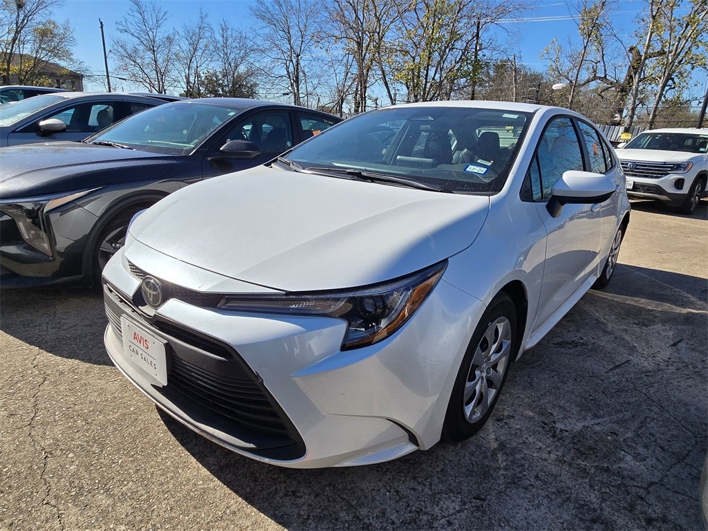 2025 Toyota Corolla LE
