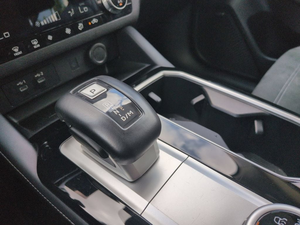 Thumbnail: 2025 Mitsubishi Outlander - 20
