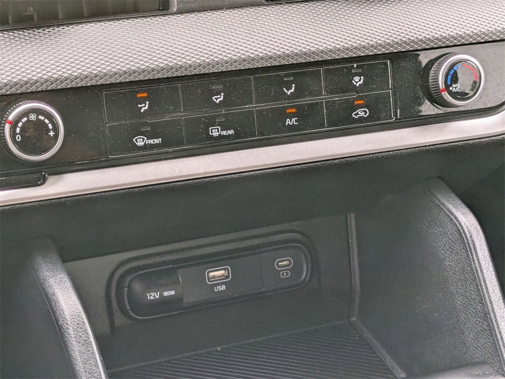 2024 Kia Sportage LX 21