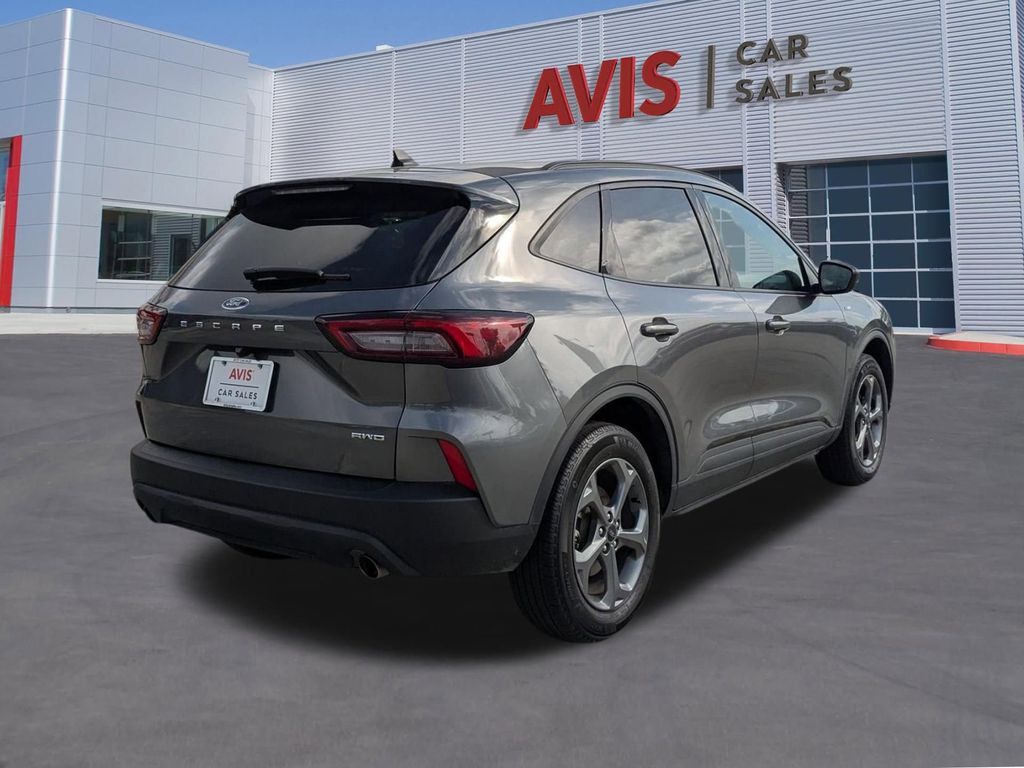 Thumbnail: 2025 Ford Escape - 5