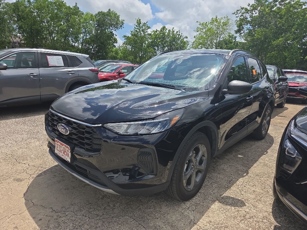 Thumbnail: 2025 Ford Escape - 1