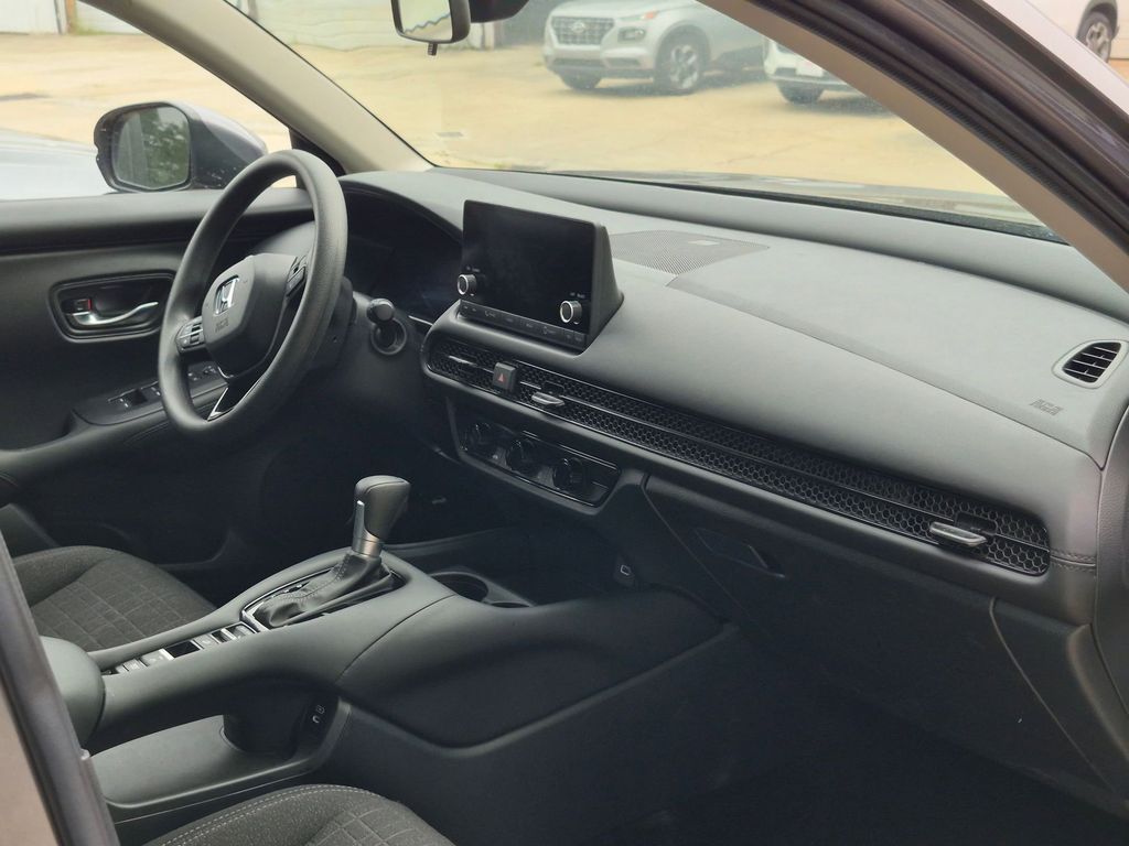 Thumbnail: 2025 Honda HR-V - 29