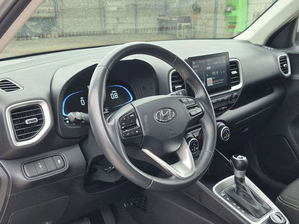 Thumbnail: 2025 Hyundai Venue - 13