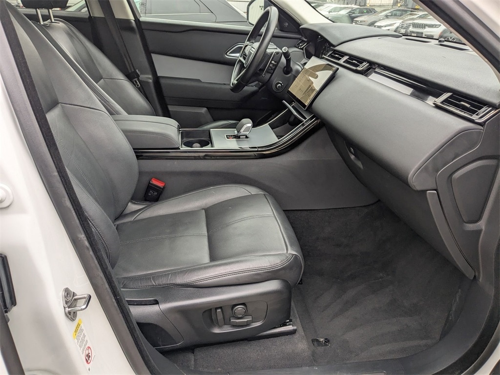 Thumbnail: 2024 Land Rover Range Rover Velar - 33