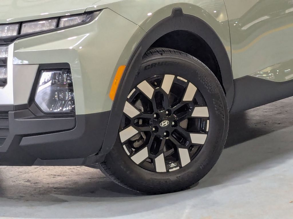 Thumbnail: 2025 Hyundai Santa Cruz - 32