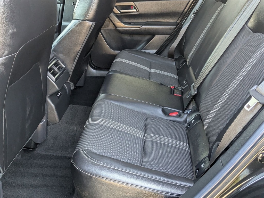 Thumbnail: 2025 Mazda CX-50 - 27