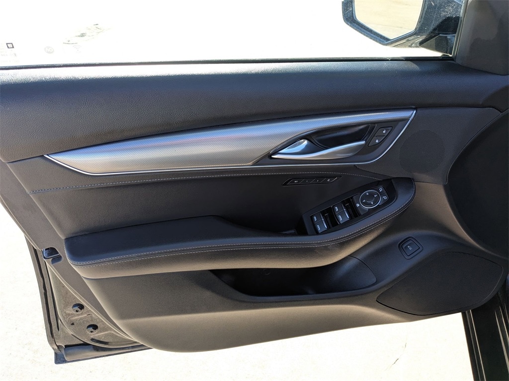 Thumbnail: 2023 Cadillac CT5 - 11