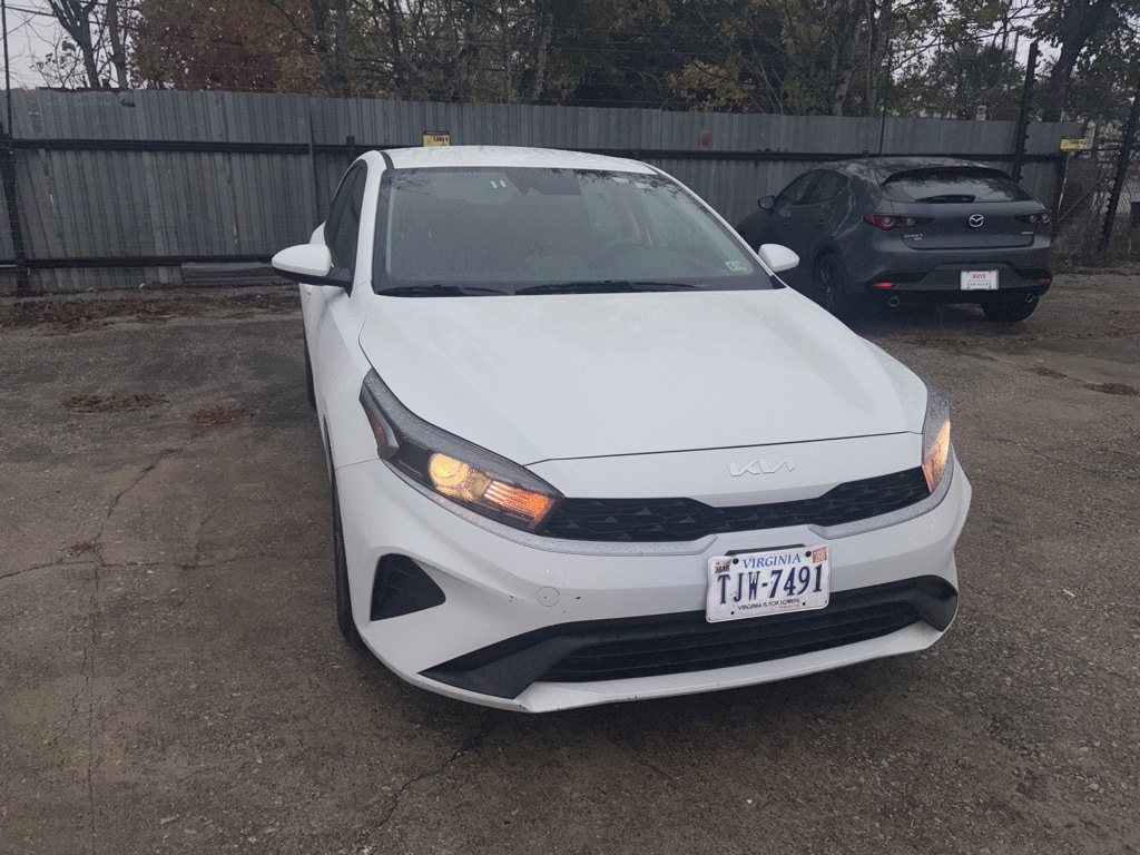 Thumbnail: 2024 Kia Forte - 2