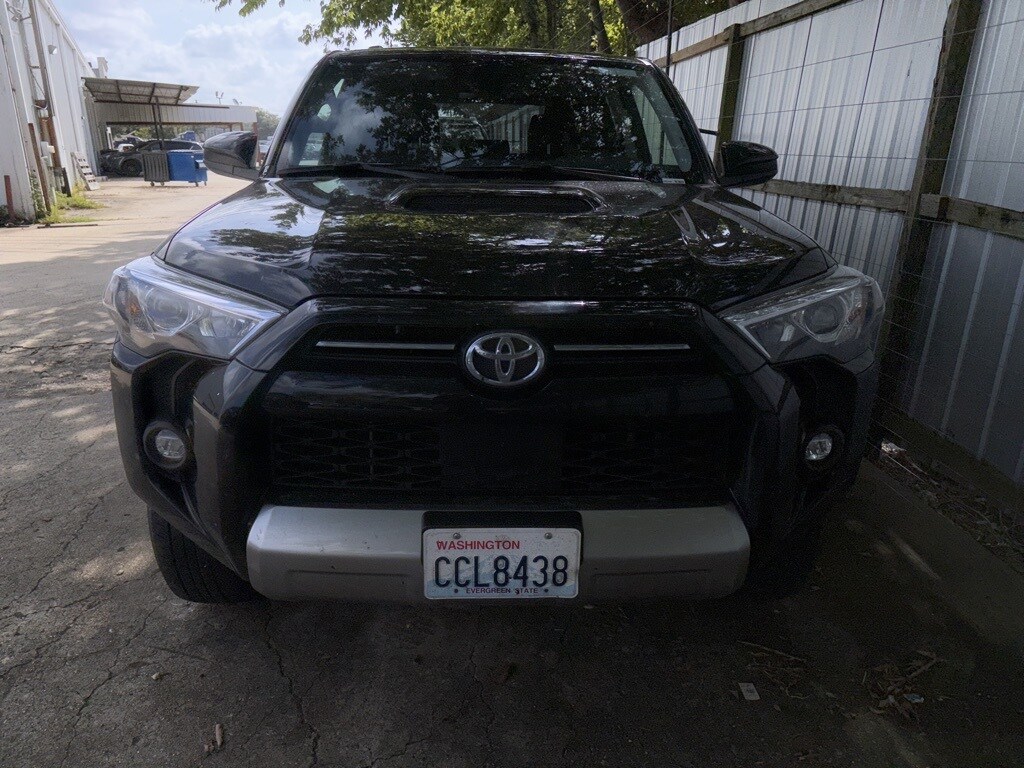 2024 Toyota 4Runner TRD photo 2