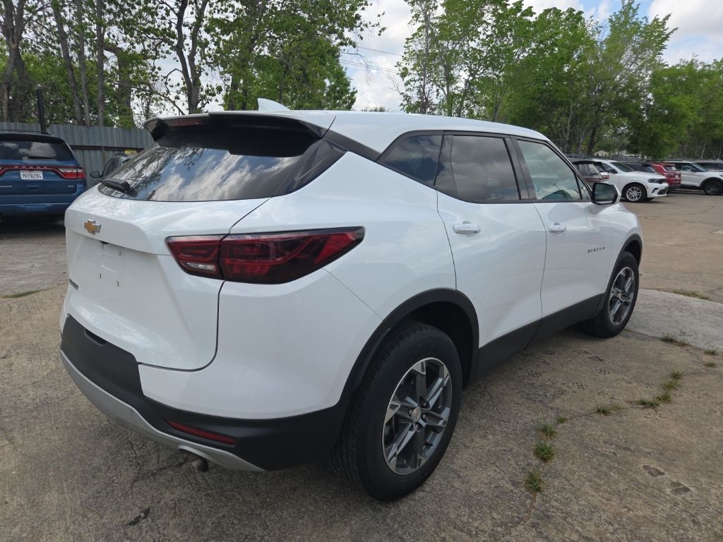 Thumbnail: 2025 Chevrolet Blazer - 11