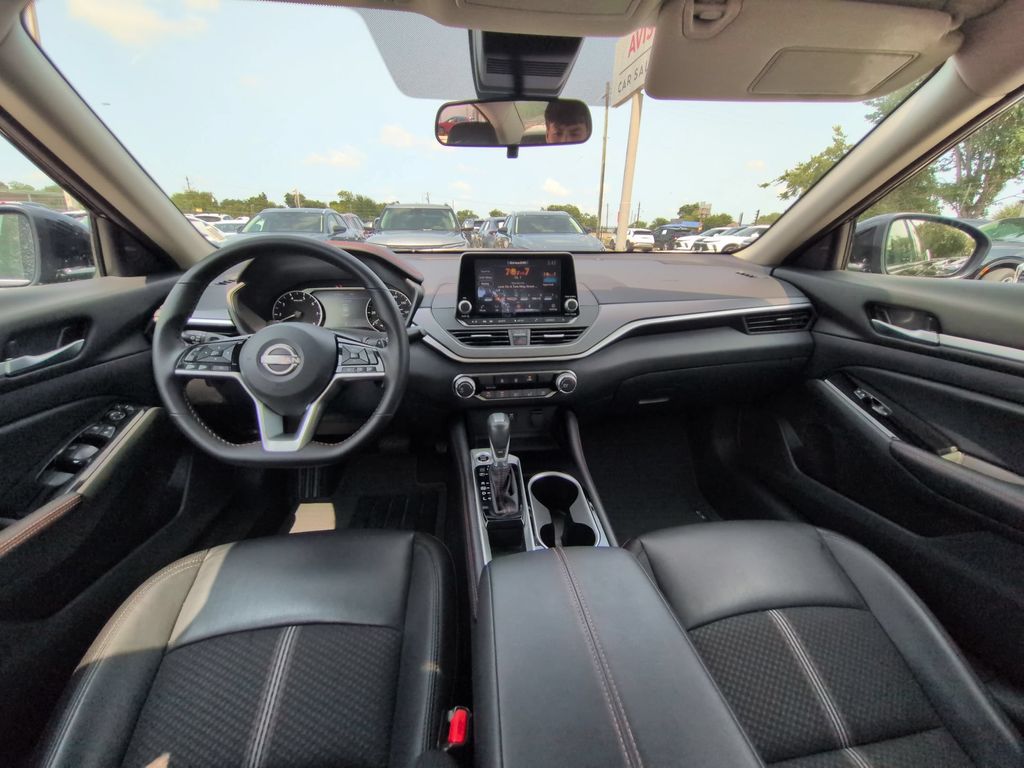 Thumbnail: 2025 Nissan Altima - 25