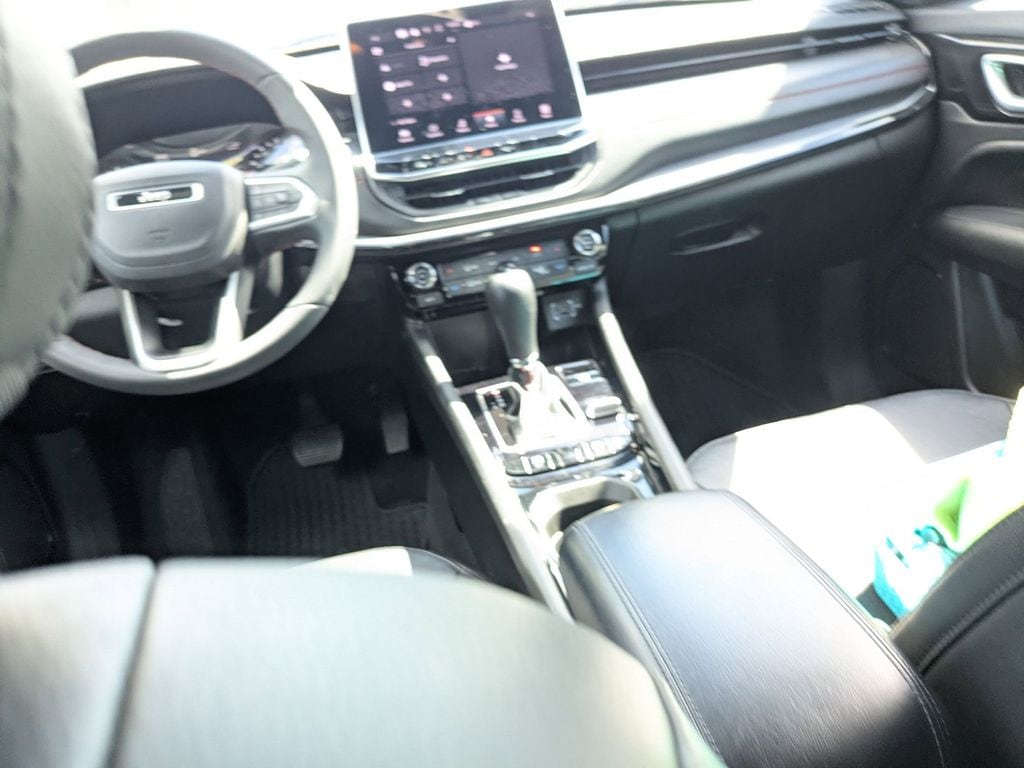 Thumbnail: 2025 Jeep Compass - 23