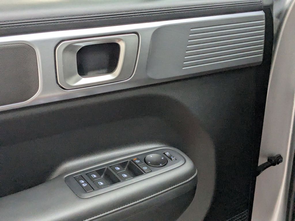 Thumbnail: 2025 Hyundai Santa Fe - 13