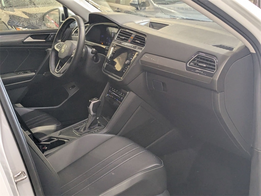 Thumbnail: 2024 Volkswagen Tiguan - 34