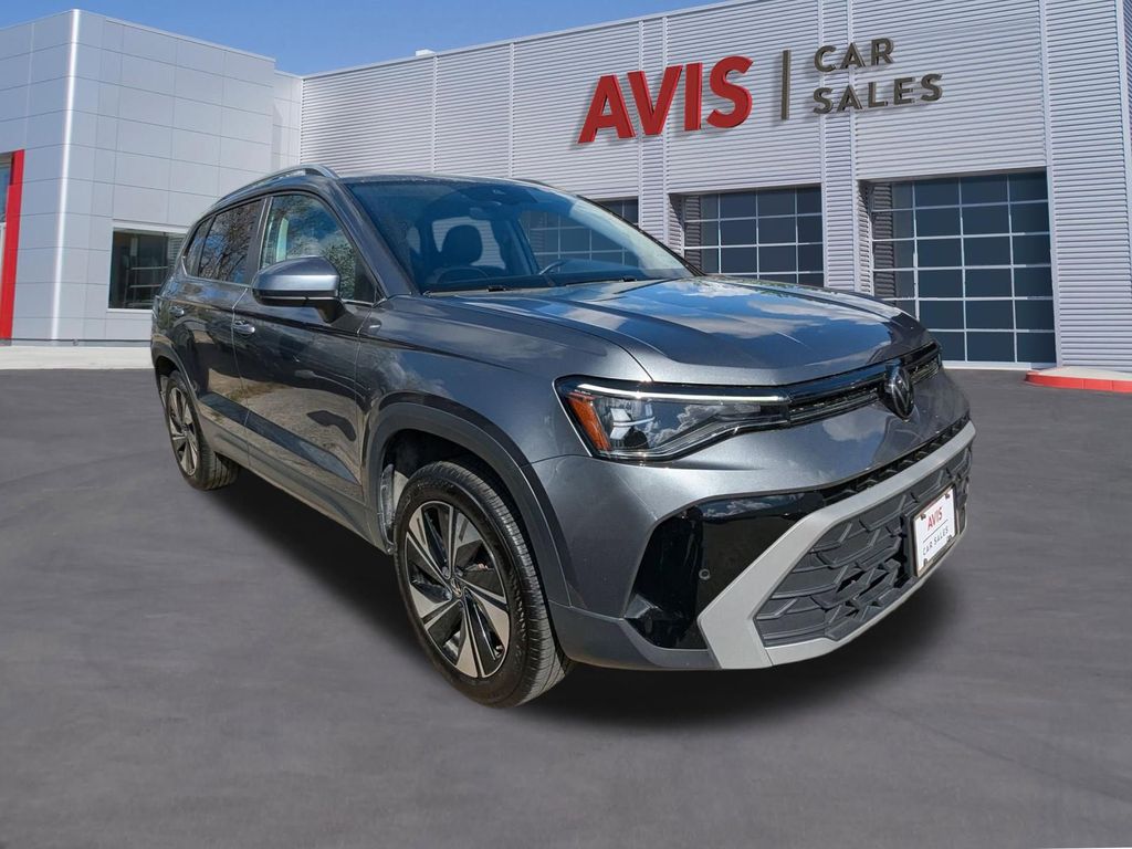 Thumbnail: 2025 Volkswagen Taos - 3