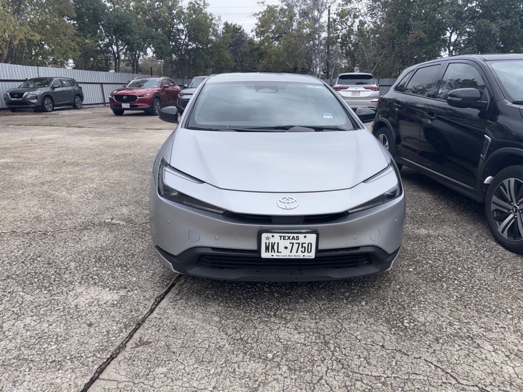 Thumbnail: 2025 Toyota Prius - 2