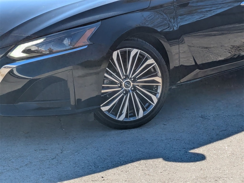 Thumbnail: 2023 Nissan Altima - 33