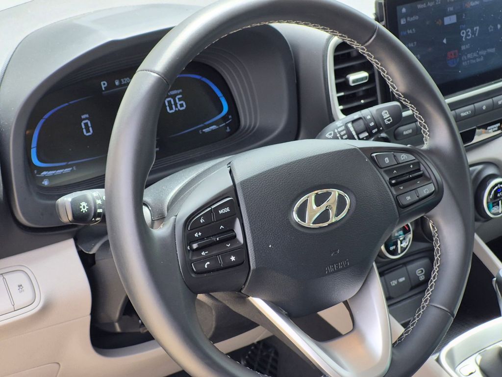 Thumbnail: 2025 Hyundai Venue - 15
