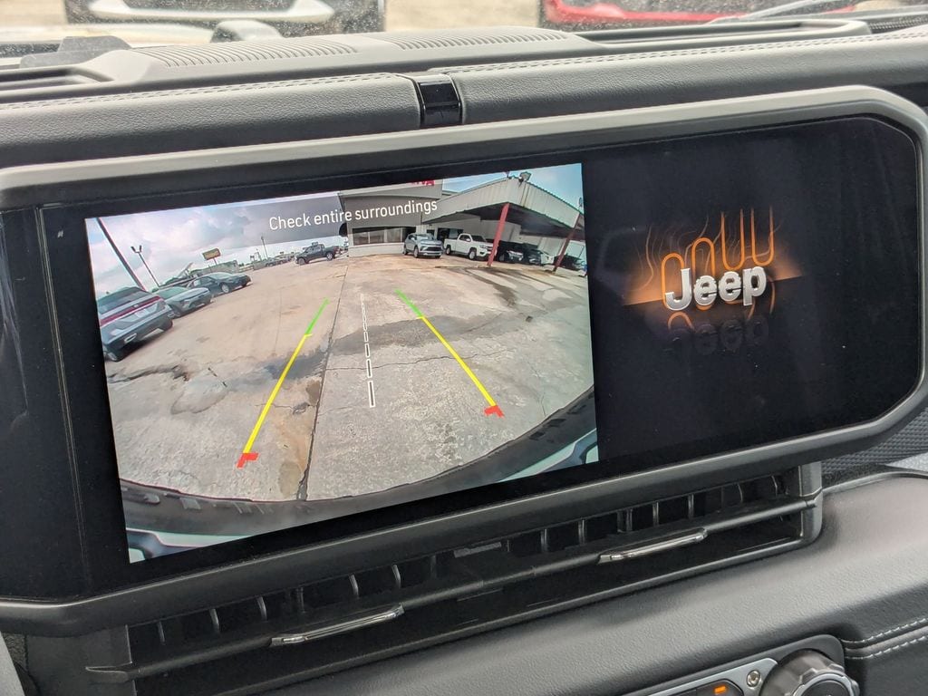 Thumbnail: 2025 Jeep Wrangler - 22