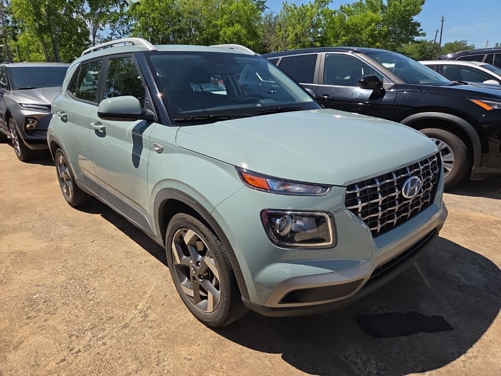 Thumbnail: 2025 Hyundai Venue - 7