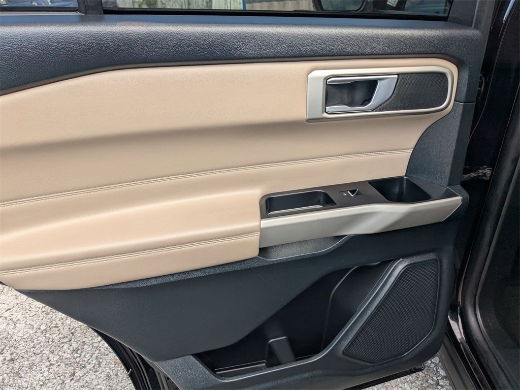 Thumbnail: 2023 Ford Explorer - 25