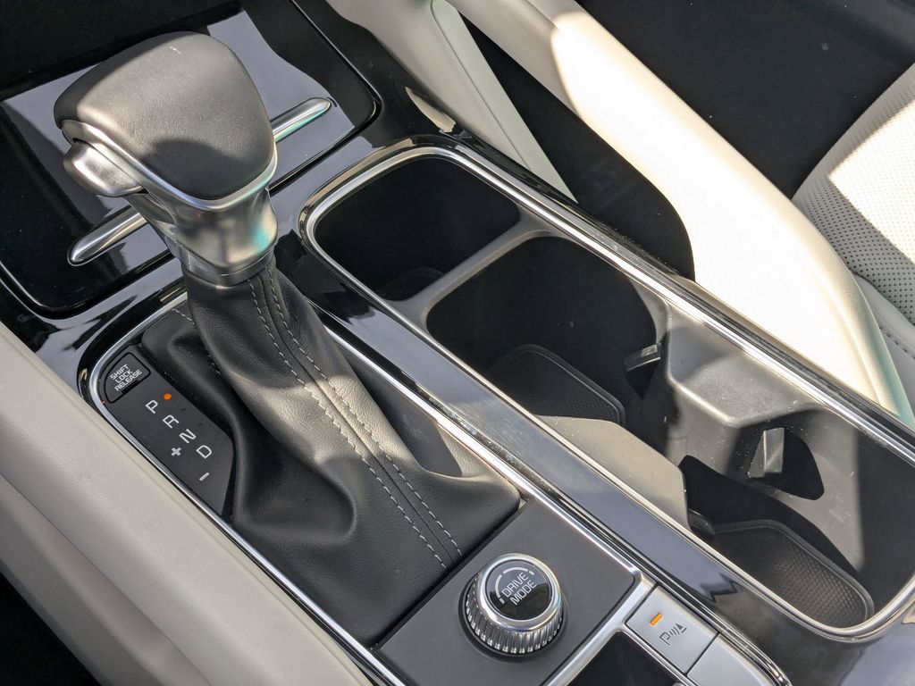 Thumbnail: 2025 Kia Telluride - 19