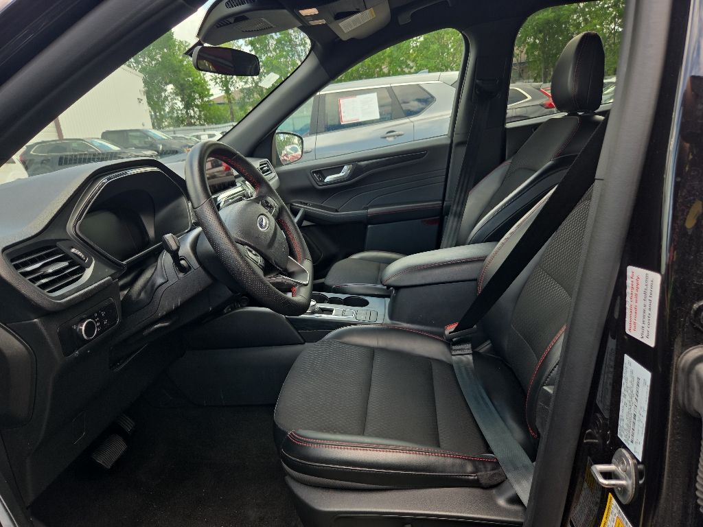 Thumbnail: 2025 Ford Escape - 3